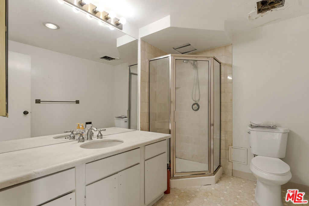 4265 Marina City Drive 701 Property Photo 13