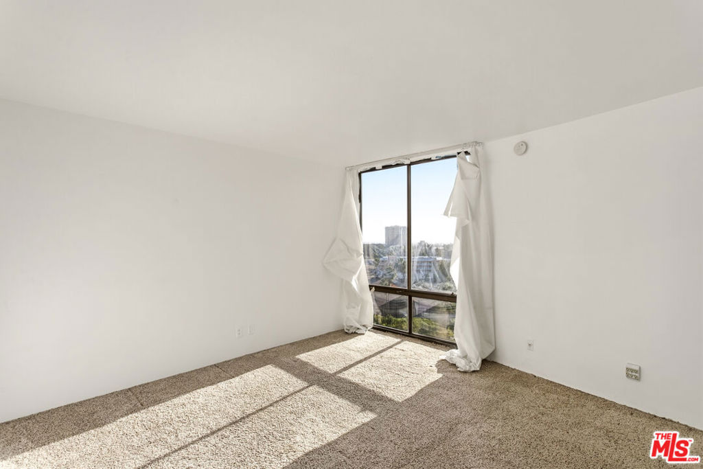 4265 Marina City Drive 701 Property Photo 20