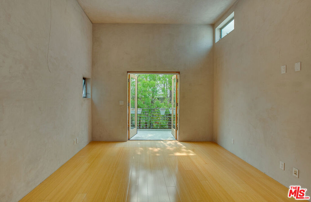 538 Broadway Street 1 Property Photo 24