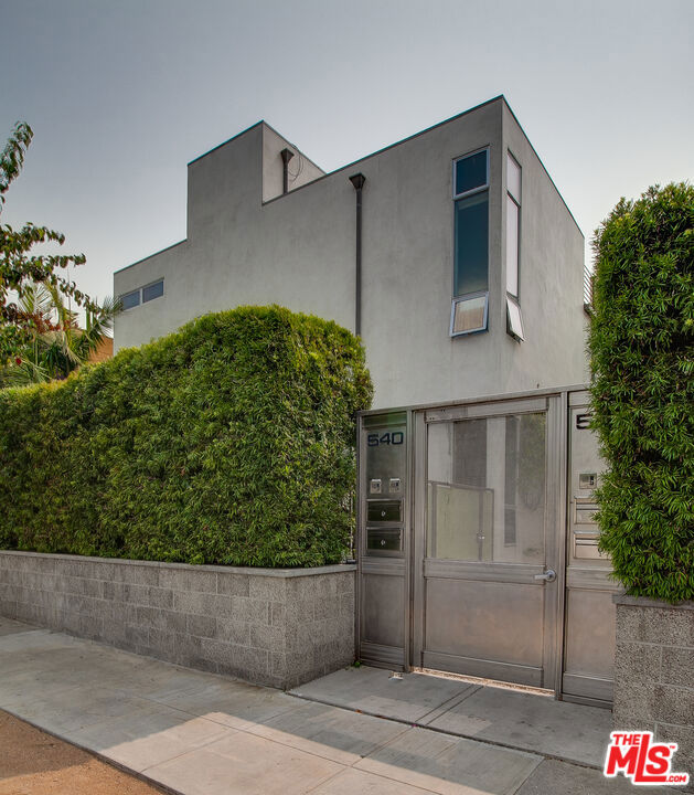538 Broadway Street 1 Property Photo 36