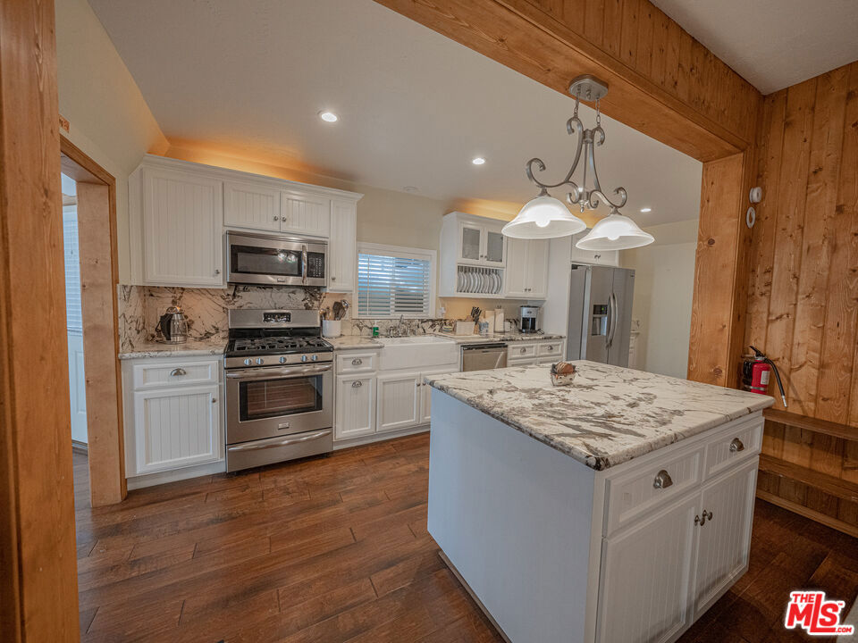 233 Corona Circle Property Photo 8