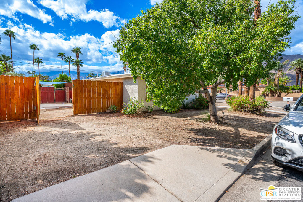 1419 E San Jacinto Way Property Photo 68