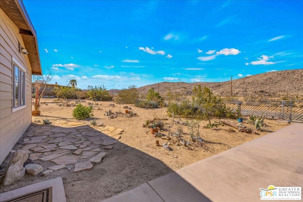 61939 Hilltop Drive Property Photo 21