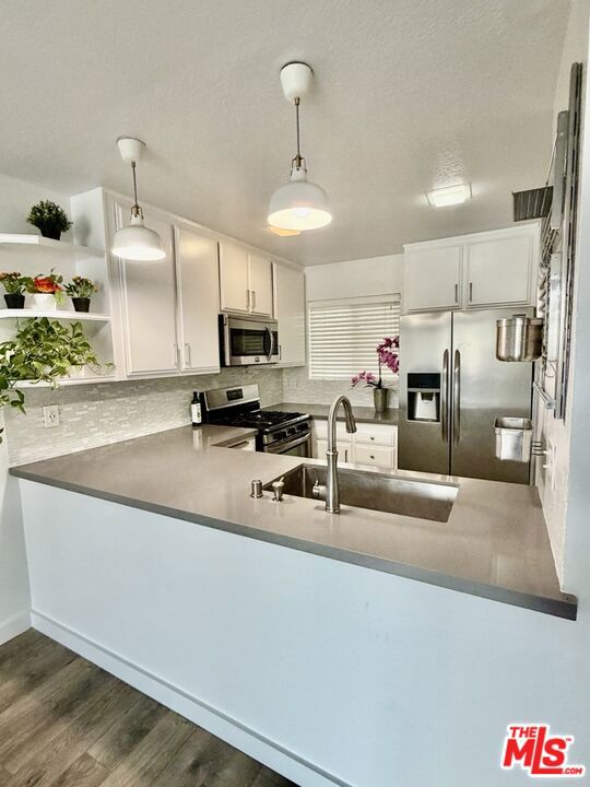630 N Grand Avenue 203 Property Photo
