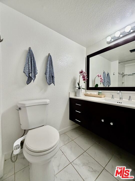 630 N Grand Avenue 203 Property Photo 8