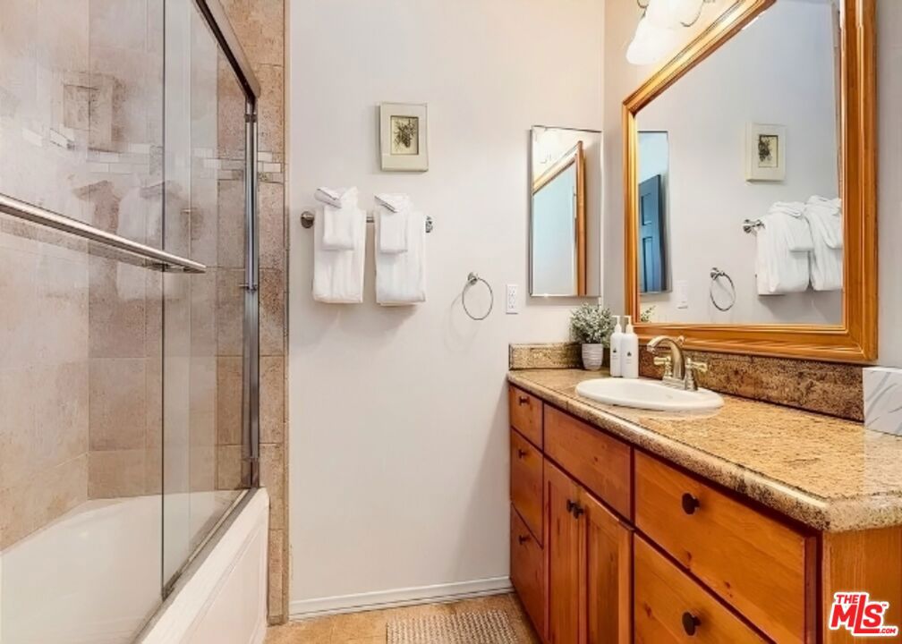 2059 Meridian Boulevard 18 Property Photo 20
