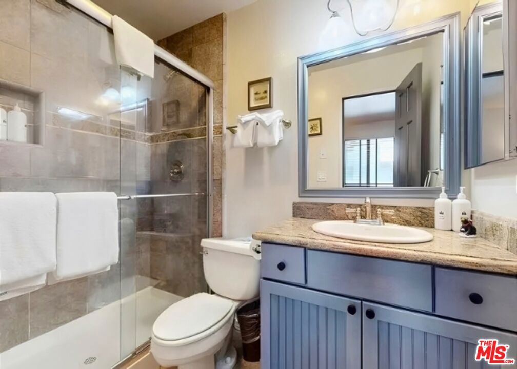 2059 Meridian Boulevard 18 Property Photo 24