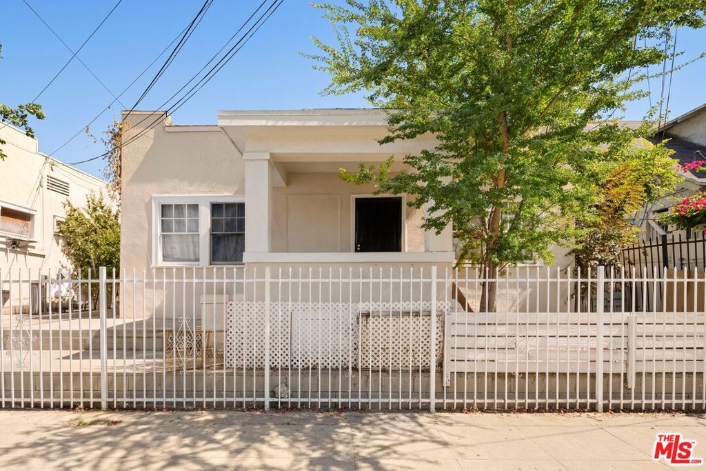610 E 24th Street Property Photo 4