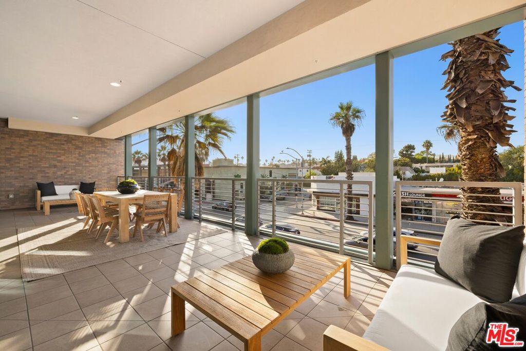 2300 Wilshire Blvd 201 Property Photo 15