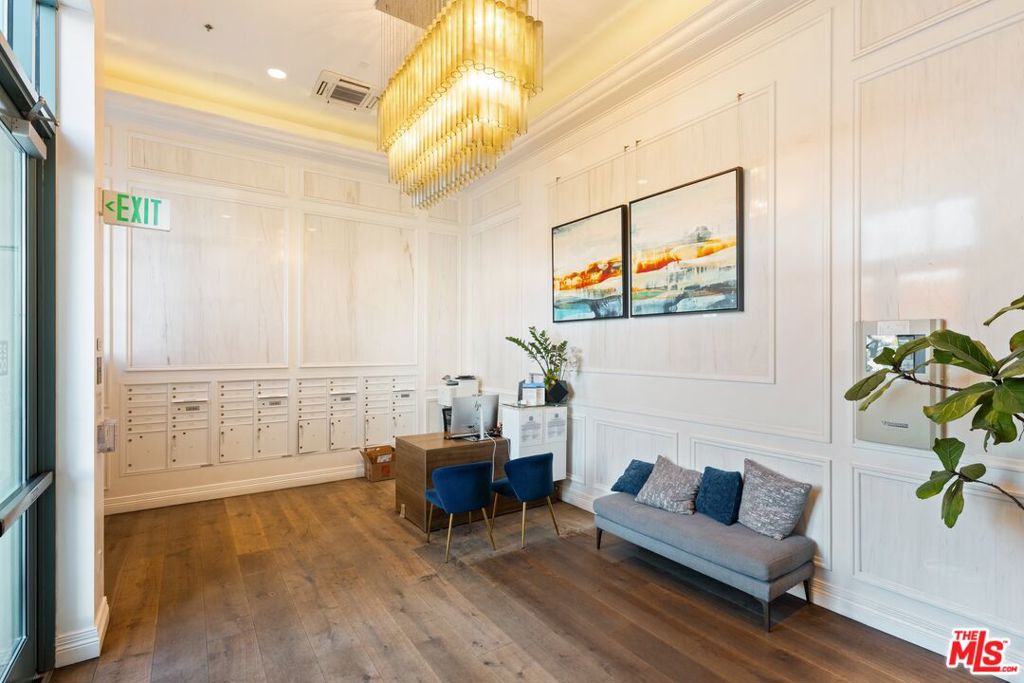 2300 Wilshire Blvd 201 Property Photo 16