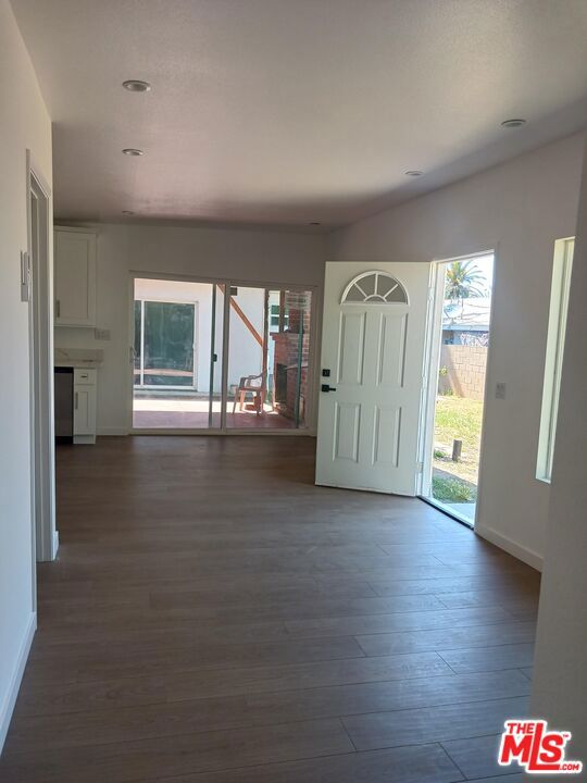 1017 S Washburn Avenue Property Photo 10