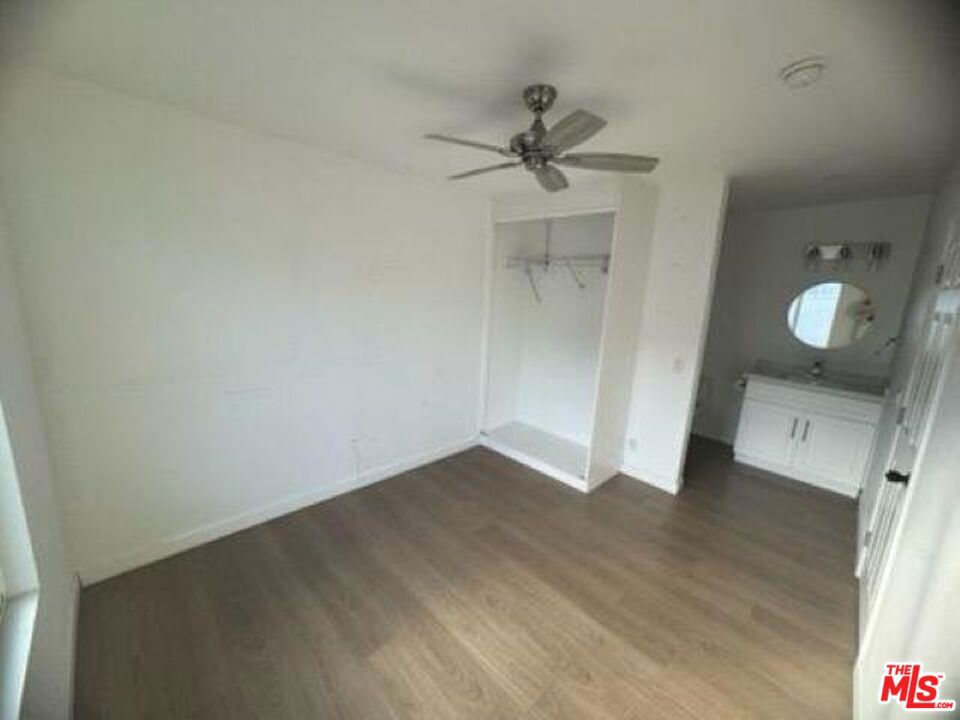 1017 S Washburn Avenue Property Photo 13