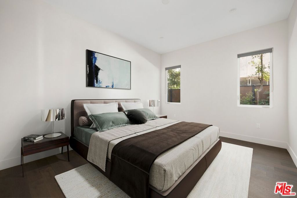 647 N Stanley Avenue Property Photo 12