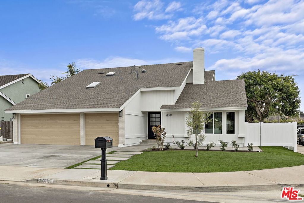 18362 Oxboro Lane