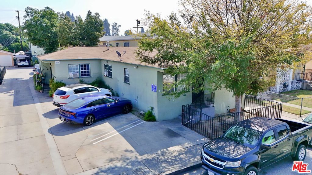 7102 Hood Avenue Property Photo 1