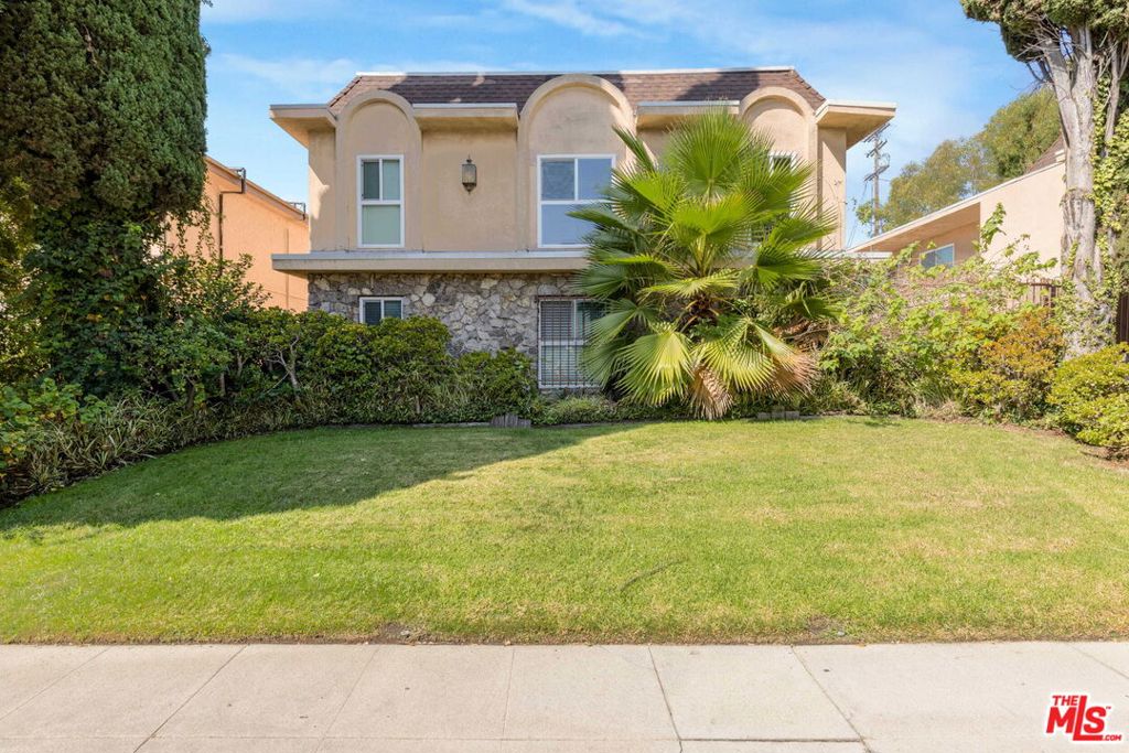 5329 Agnes Avenue Property Photo 2