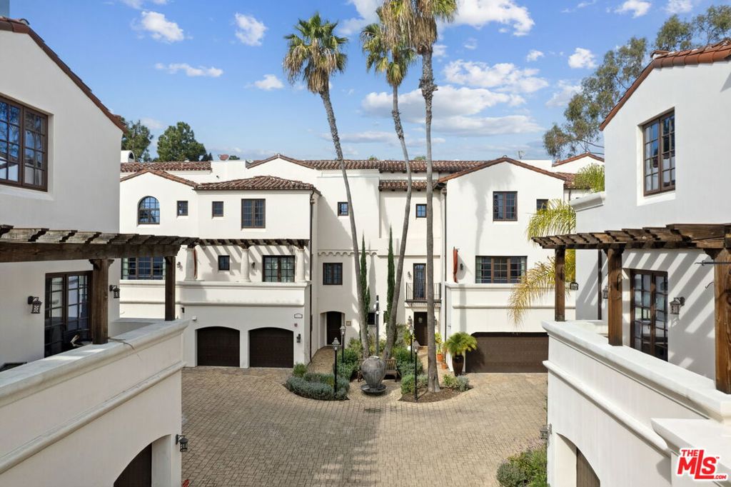 11937 W Sunset Boulevard 8 Property Photo 2