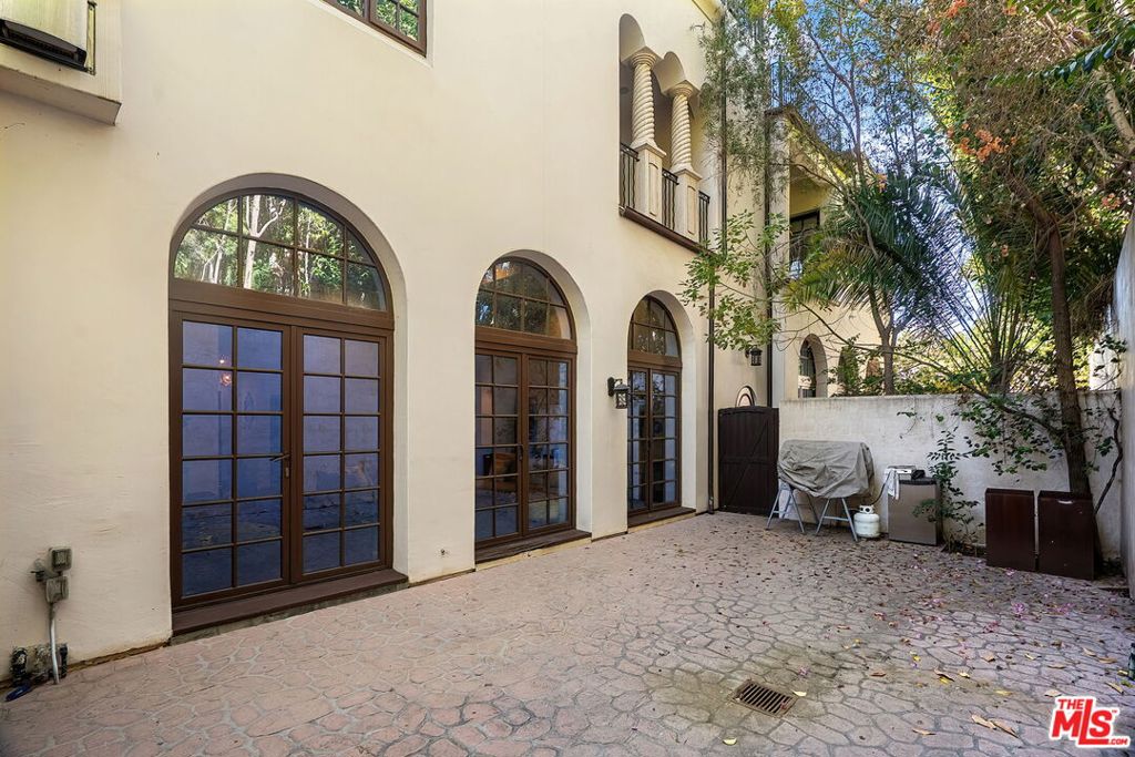 11937 W Sunset Boulevard 8 Property Photo 44