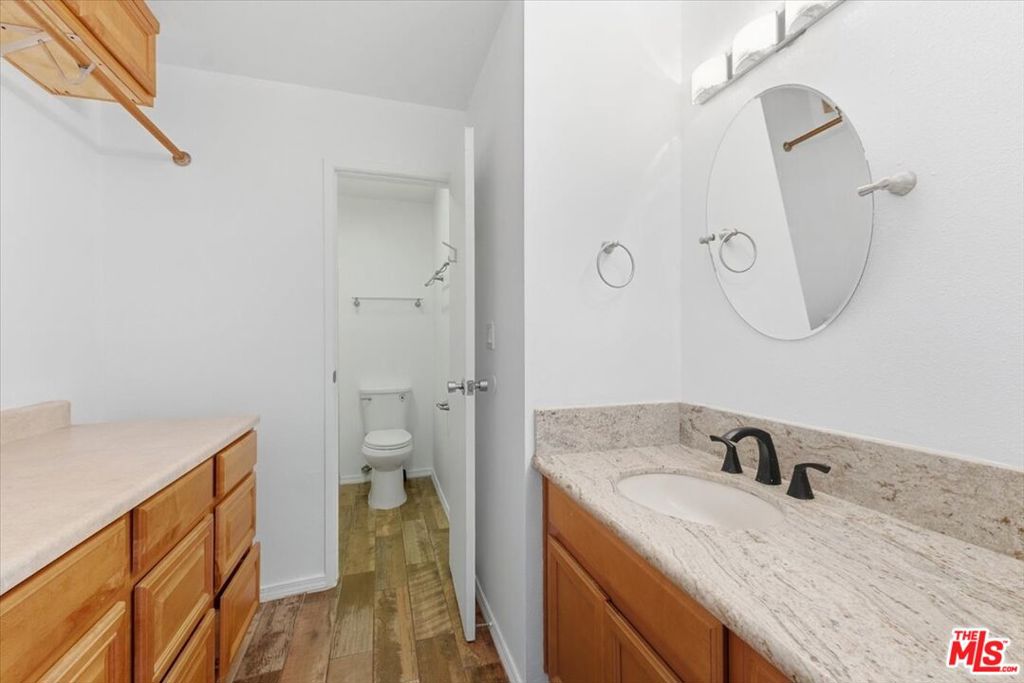 5585 E Pacific Coast Highway 251 Property Photo 7
