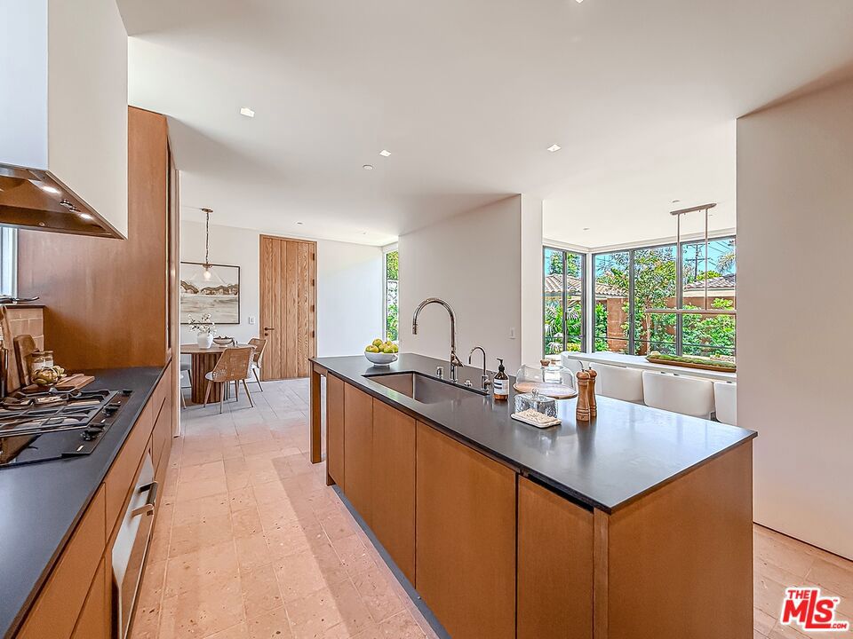 421 19th Street Property Photo 20