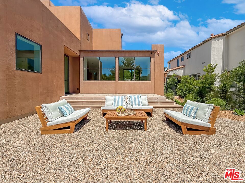 421 19th Street Property Photo 42