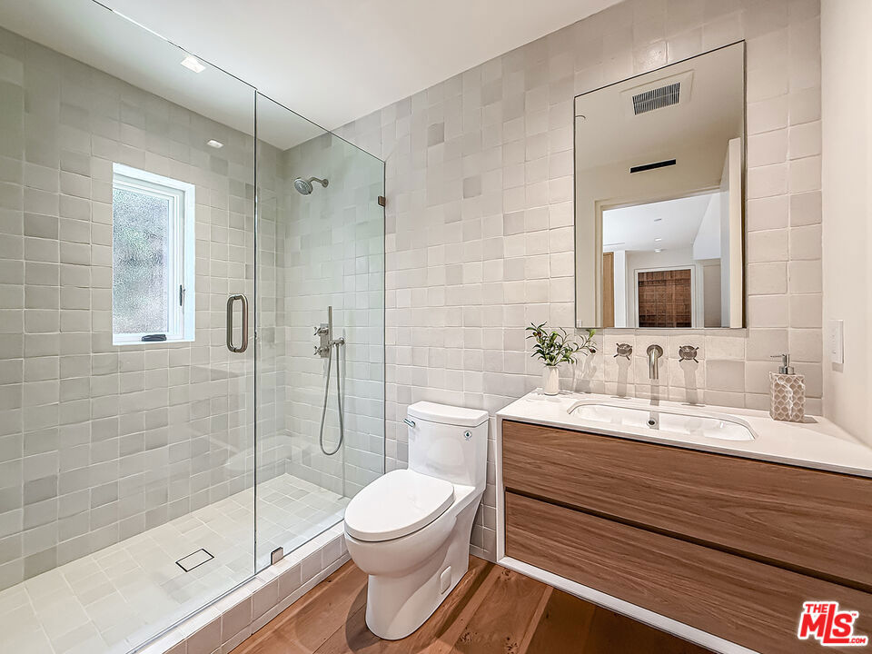 421 19th Street Property Photo 49