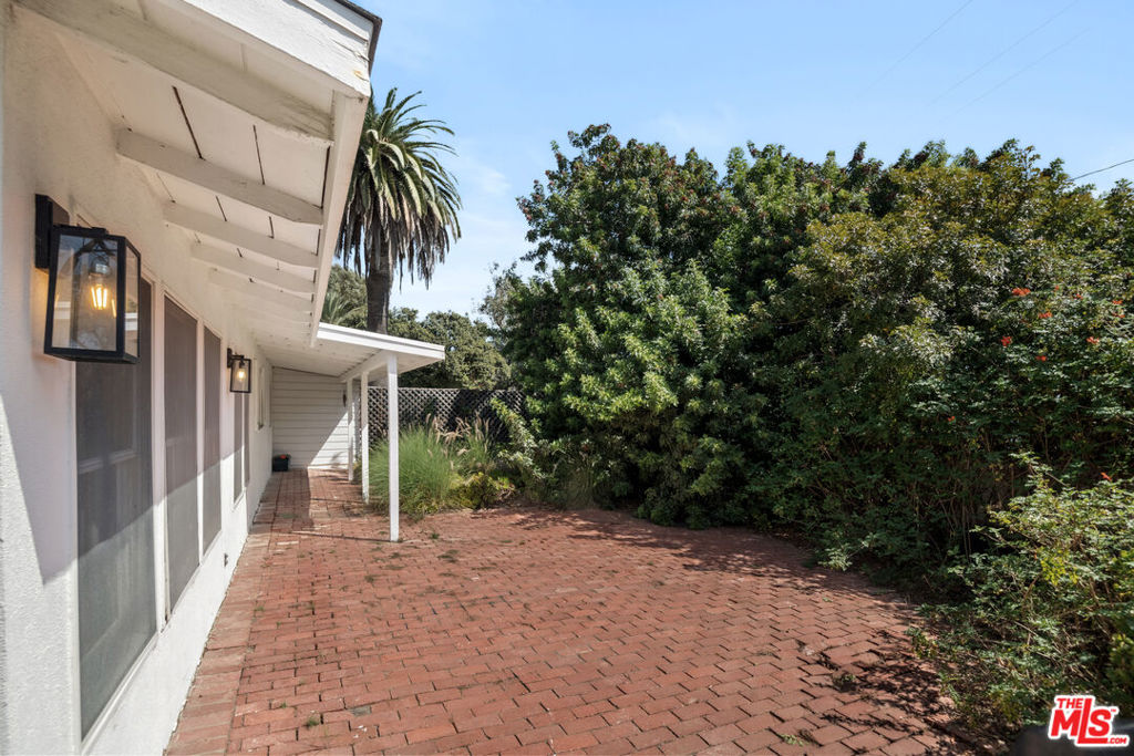 3946 Puerco Canyon Road Property Photo 12