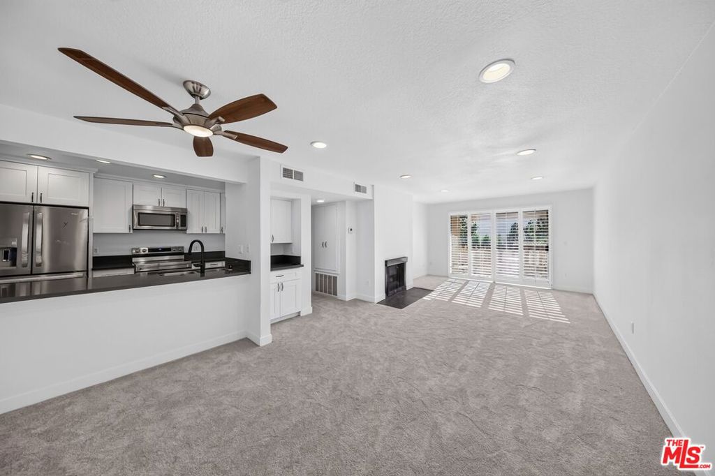 3481 Stancrest Drive 211 Property Photo 6