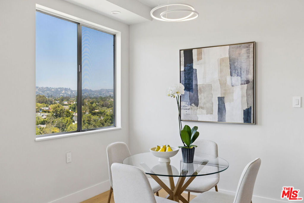10747 Wilshire Boulevard 1107 Property Photo 6