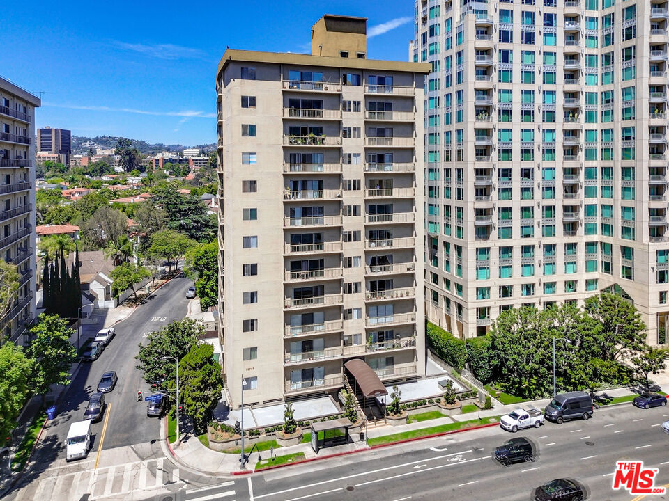 10747 Wilshire Boulevard 1107 Property Photo 18