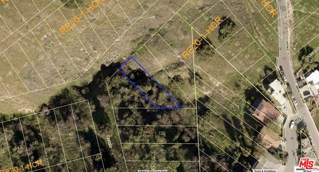 3606 N Camino Real Property Photo 2