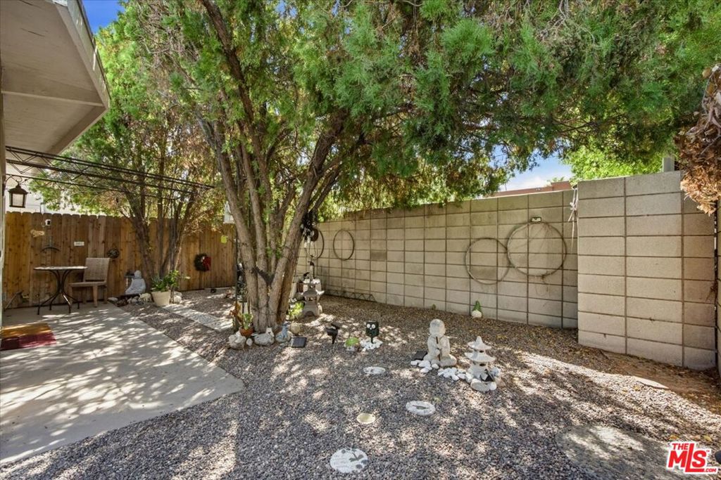 1328 E Camino Primrose Property Photo 36