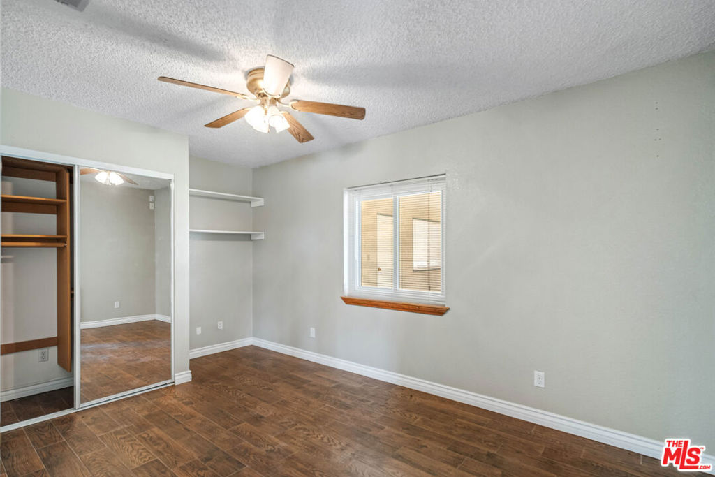 9957 Susan Avenue Property Photo 14