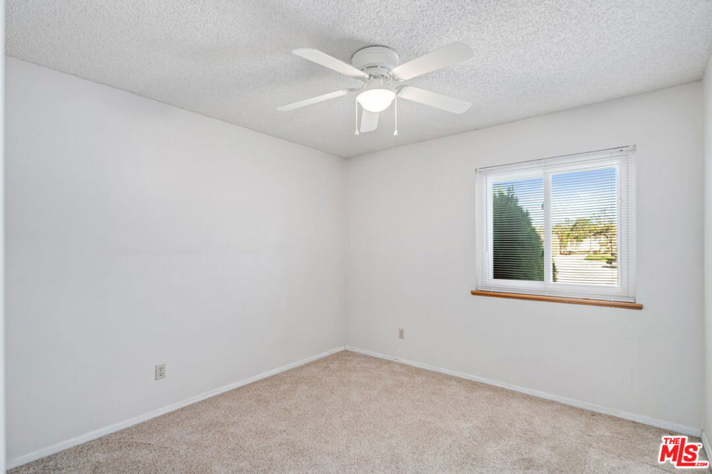 9957 Susan Avenue Property Photo 20