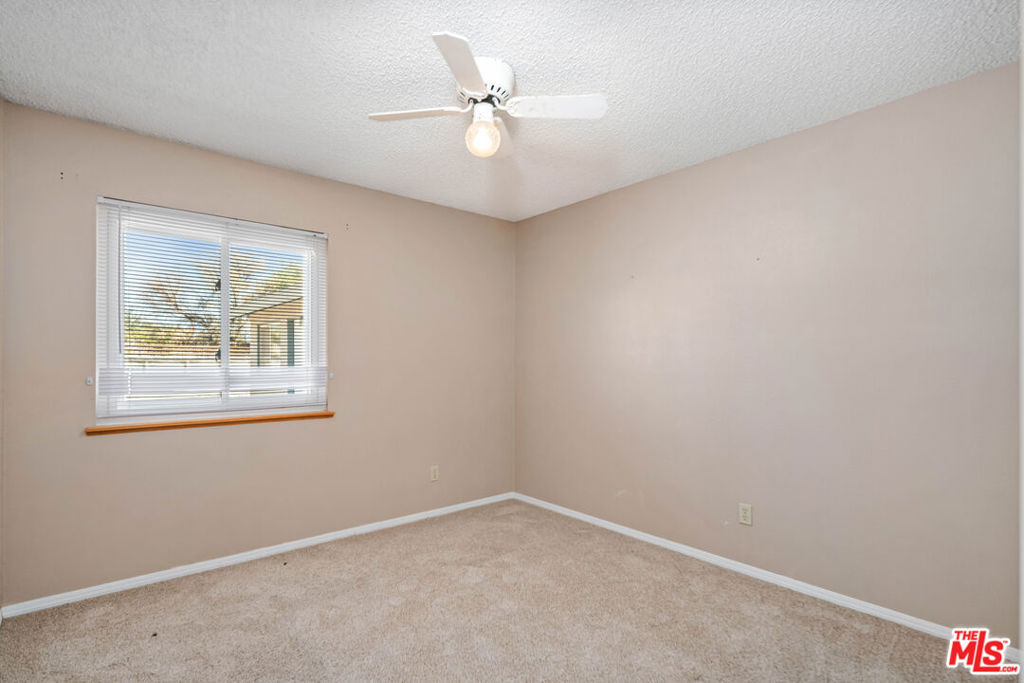 9957 Susan Avenue Property Photo 21