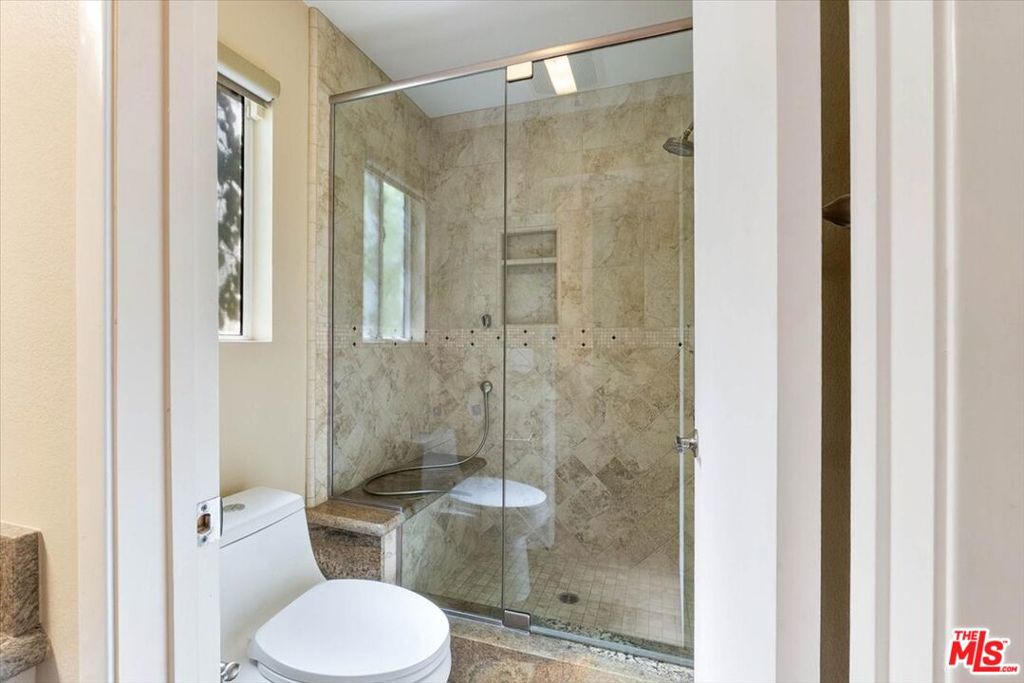 2916 Briarwood Drive Property Photo 27
