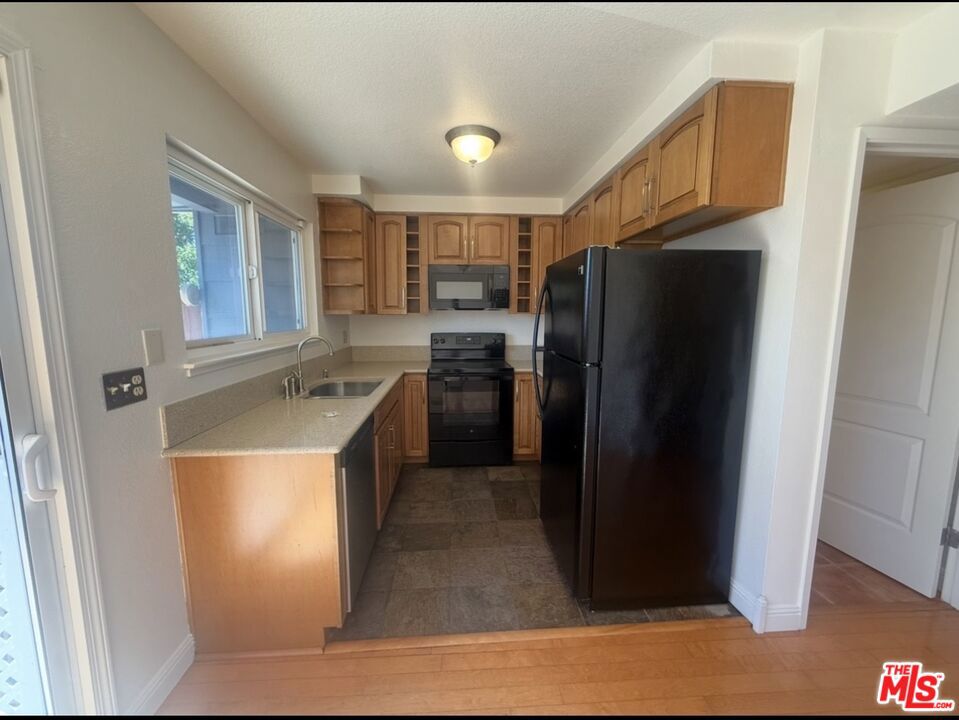 1391 Spring Valley Property Photo 8