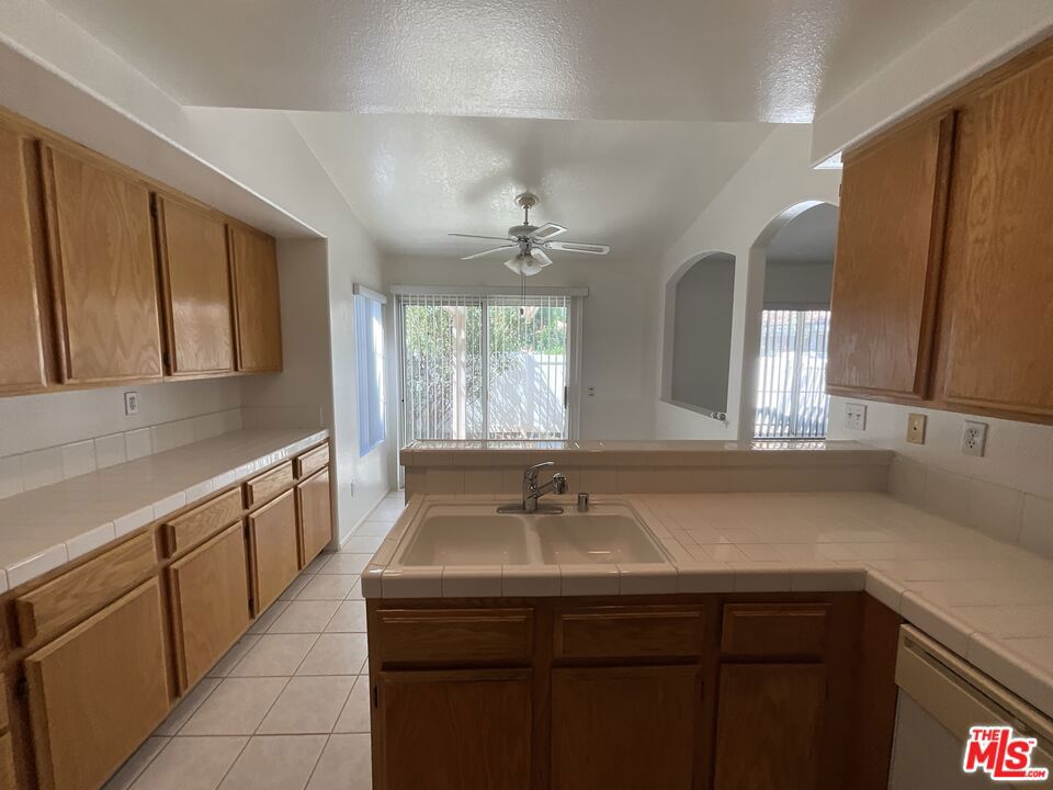 1439 Allin Lane Property Photo 6