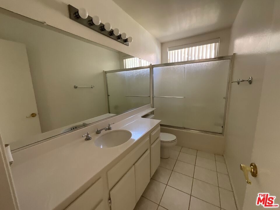 1439 Allin Lane Property Photo 8
