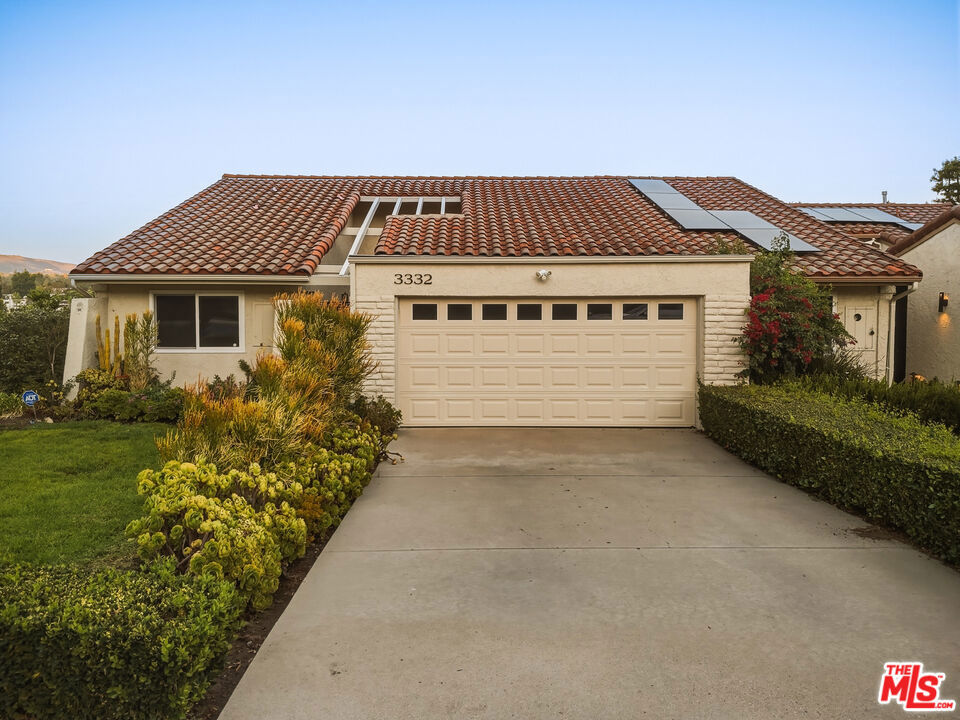 3332 Meadow Oak Drive Property Photo 4