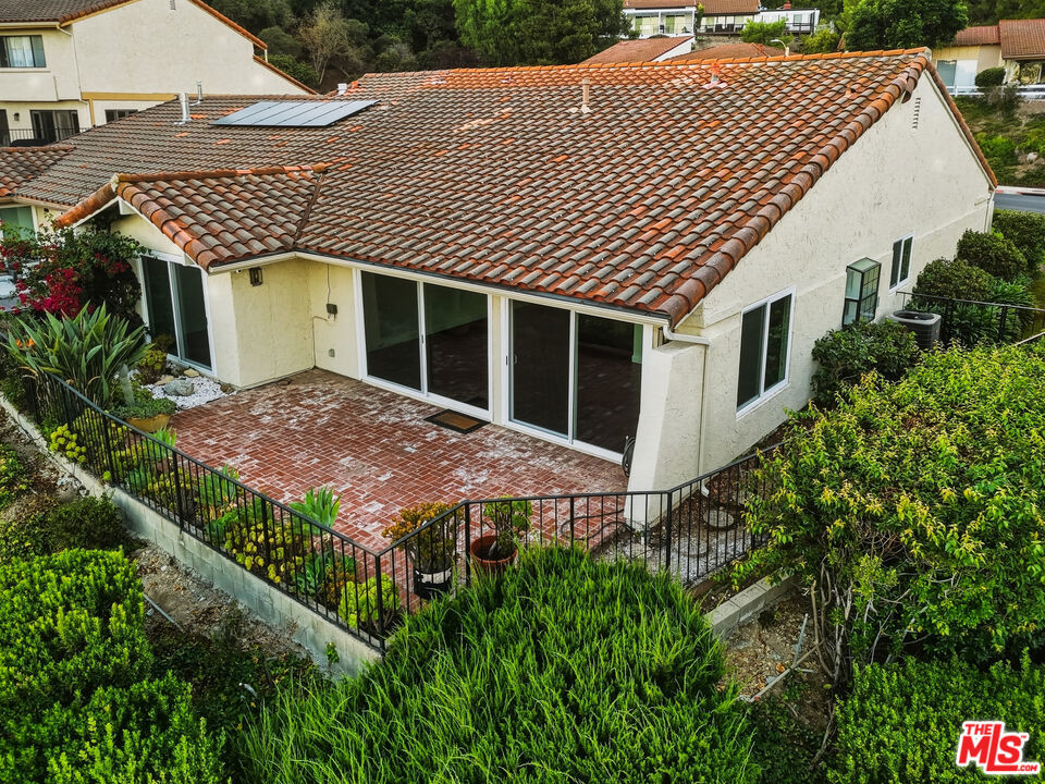 3332 Meadow Oak Drive Property Photo 40