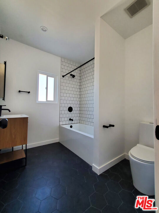 1491 Scott Ave 5 Property Photo 10