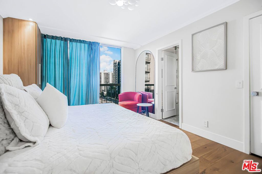10751 Wilshire Boulevard 801 Property Photo 6
