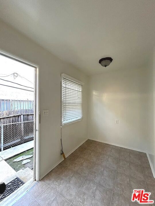 26993585 Property Photo 18