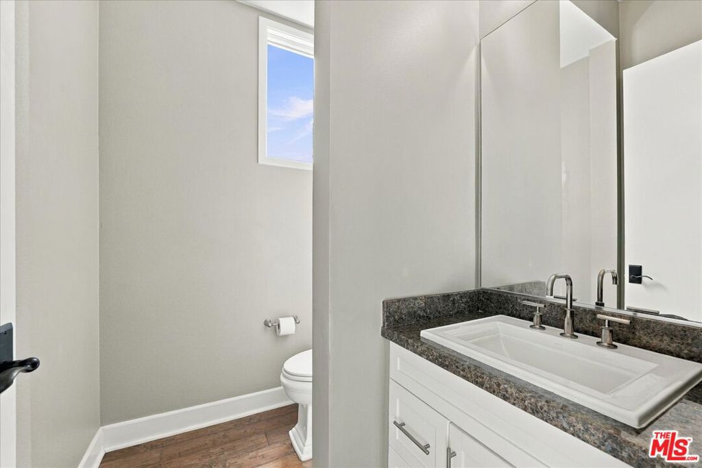 13071 Bluff Creek Drive Property Photo 16