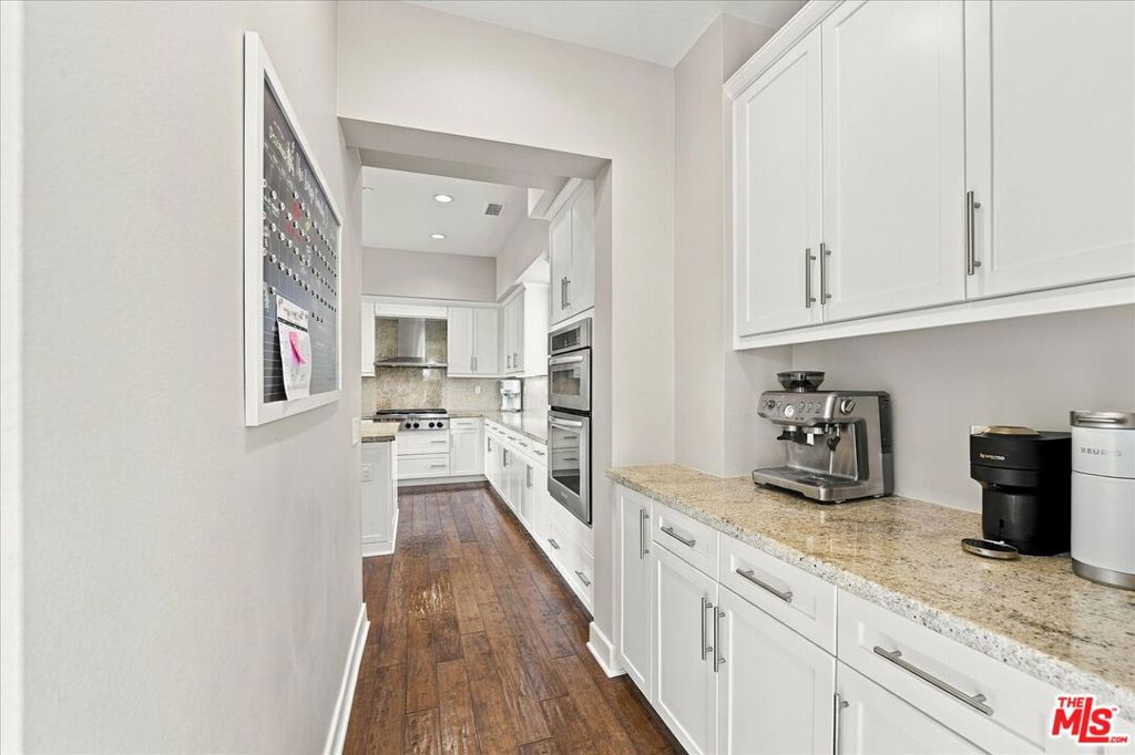 13071 Bluff Creek Drive Property Photo 27