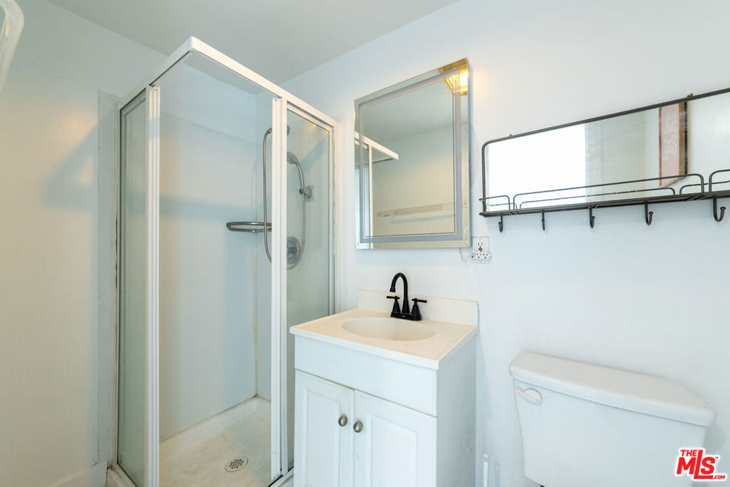 2339 S Holt Avenue Property Photo 41