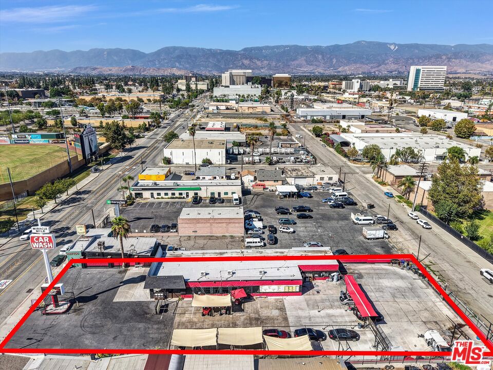 247 S E Street Property Photo 40
