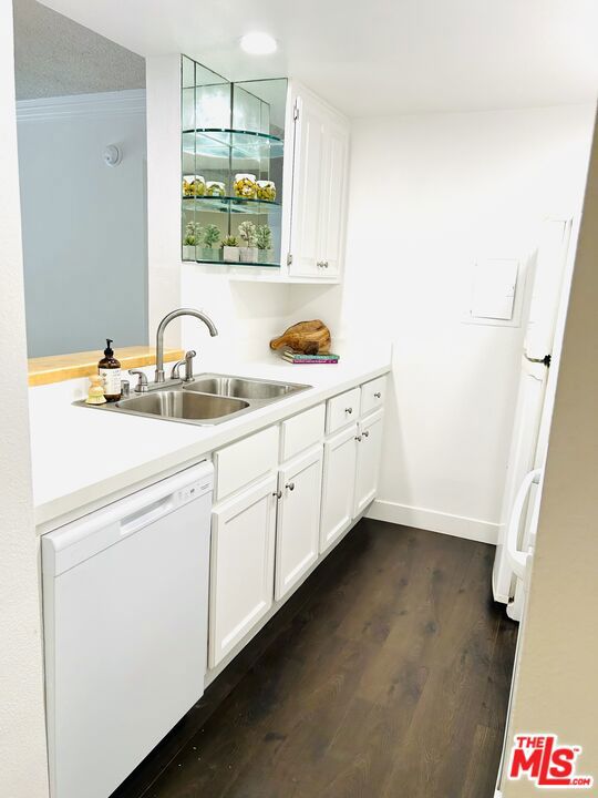 1731 Colby Avenue 105 Property Photo 7