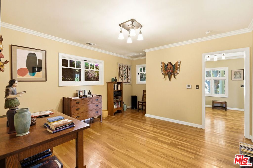 1336 Edgecliffe Drive Property Photo 17